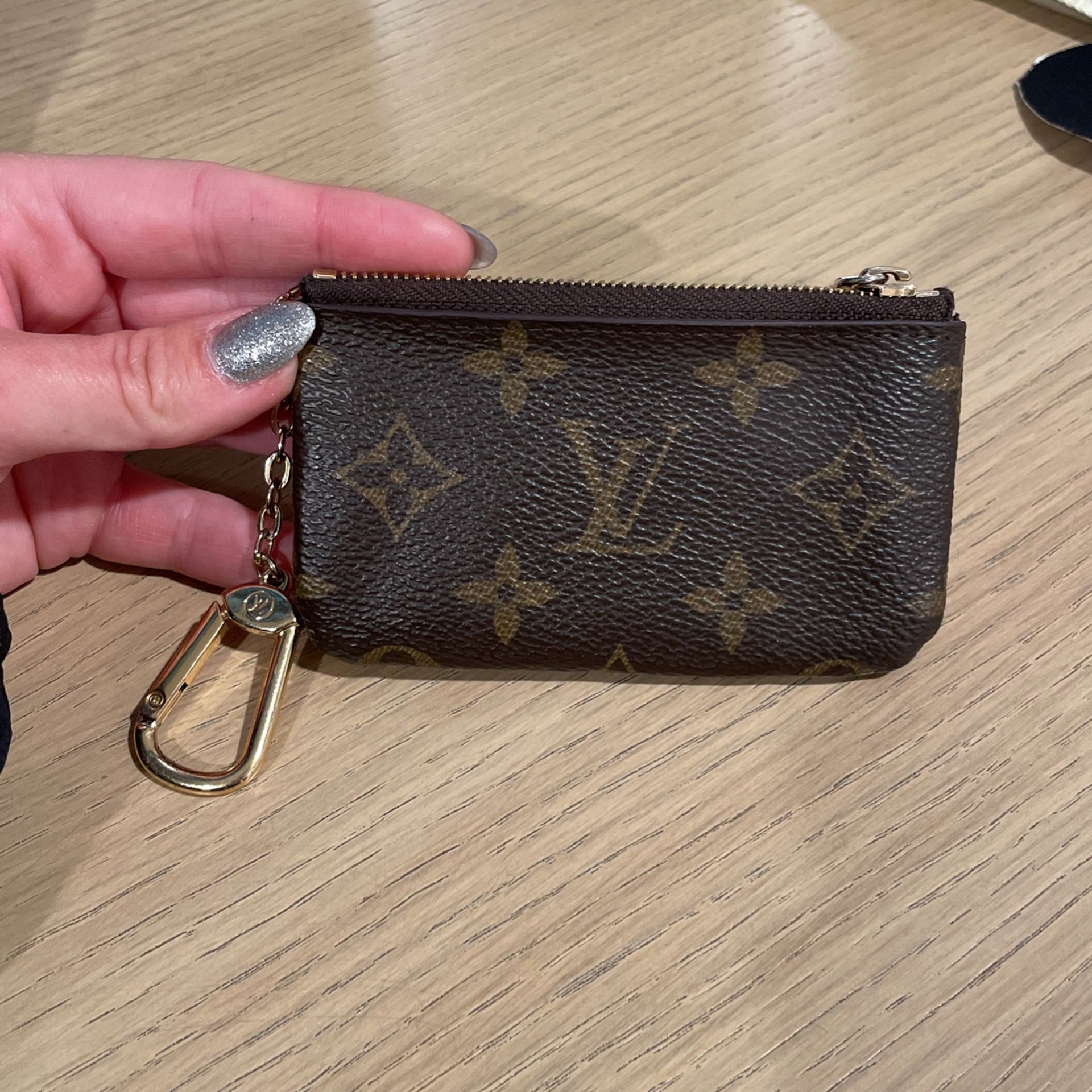 LV KEYCHAIN PURSE