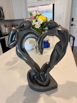 Abstract Couple Heart Sculpture Figurine