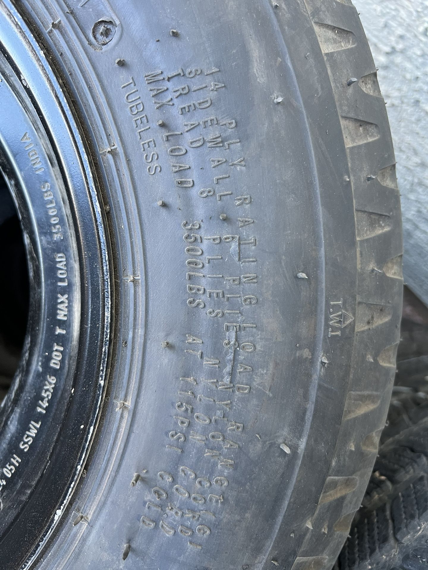 Mobile Home Tires