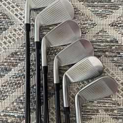 Titleist T100S 4-9 Iron with LA Golf Shaft