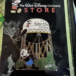 Oswald Disney Studio Store Exclusive Pin