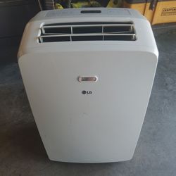 LG Portable air conditioner 10200 btu 300 sqft cover