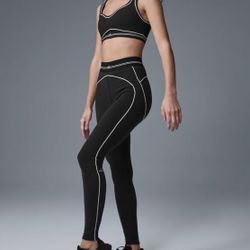 ALO SET • LEGGINGS SIZE M | SPORTS BRA L