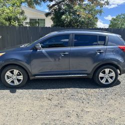2013 KIA Sportage $4,000 OBO 