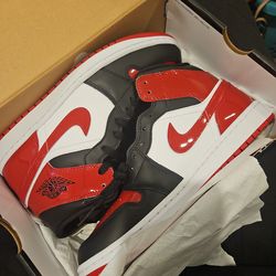 Air Jordan 1 Mid SE