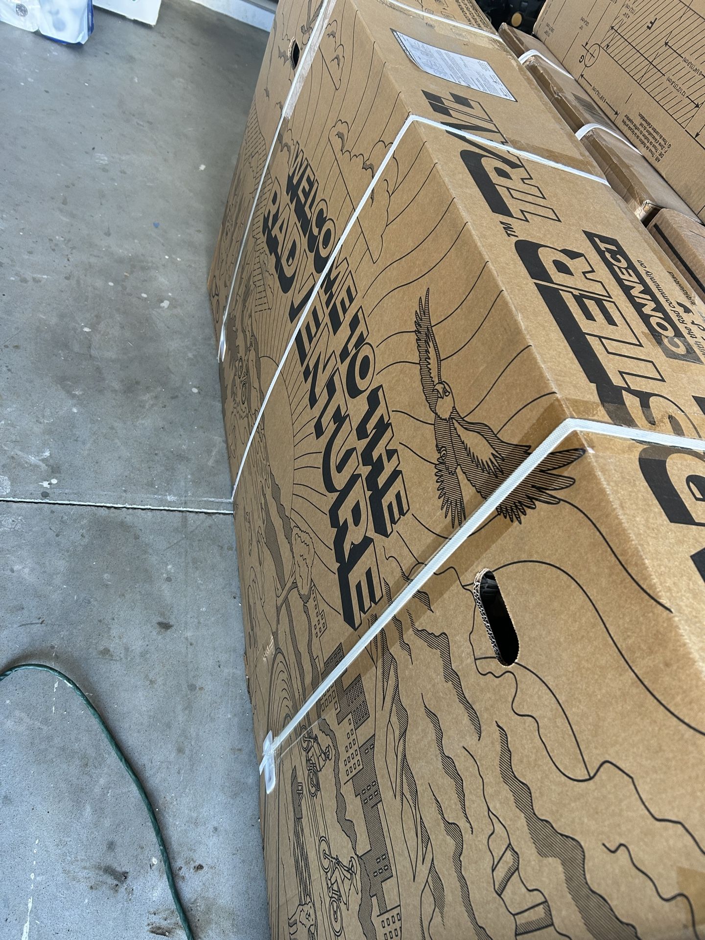 Rad Power E-Bike- Radster Trail Large w/ 65 miles max range & 28 mph max speed New in Box 🔥