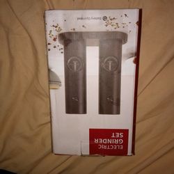Salt & Pepper Electric Grinder
