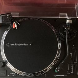 Audio-Technica AT-LP120XUSB Manual Direct-Drive Turntable