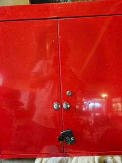 Metal wall tool cabinet with lock. Chandler