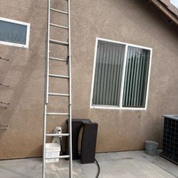Aluminum Extension Ladder 16 Ft ( Hesperia Ca )
