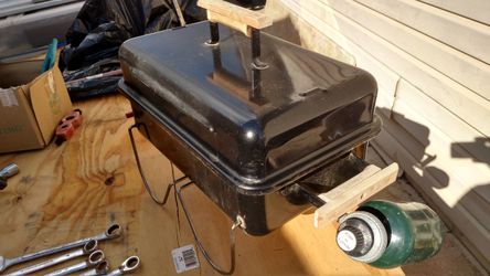 Portable propane BBQ