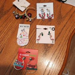 5 Each Christmas Earrings 