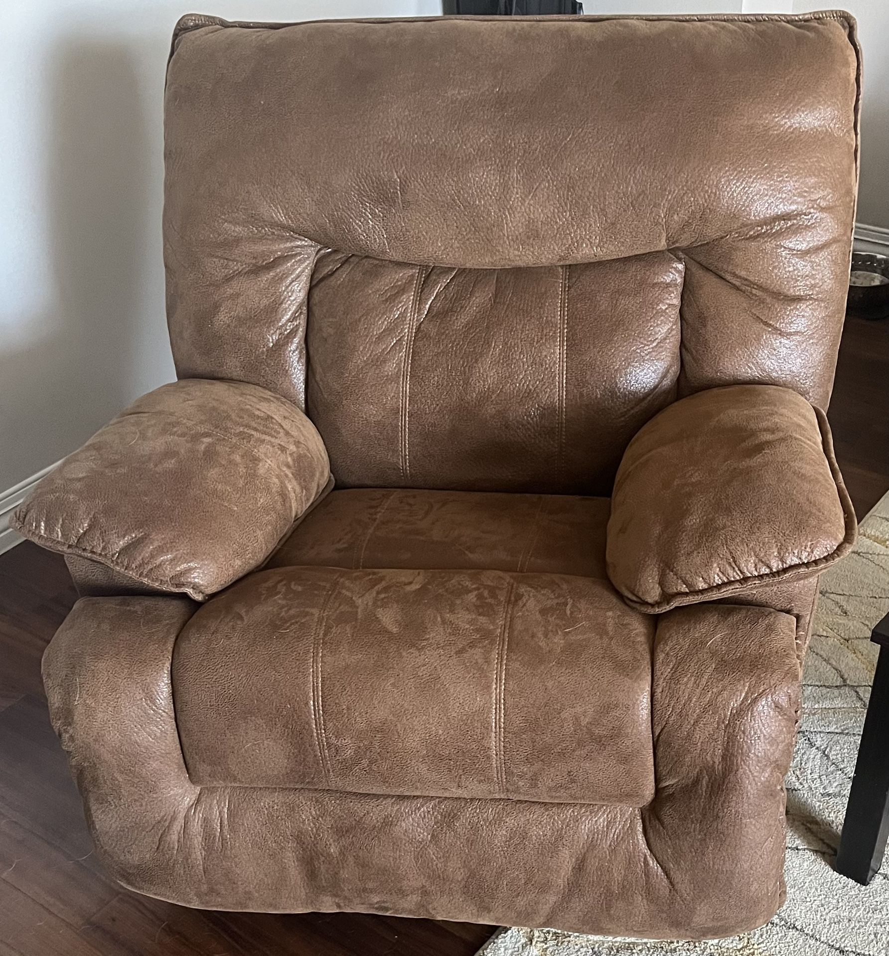 Faux Leather Lazy Boy Recliner