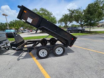 Trailer 5x10 "2017" 💯 % functional, Pulls Great all lights work clean documentation in hand ✋️ READ Description FIRST, LEA PRIMERO.