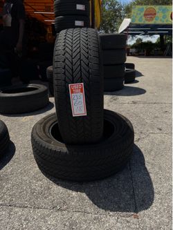 2 showroom tires 235/60/18 Bridgestone
