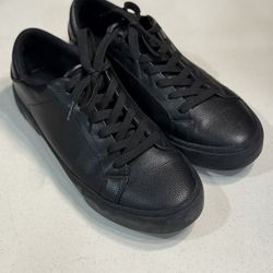 Men’s Calvin Klein shoes, style CMREON, black, size 8.5.