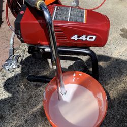 TITAN IMPACT Pain Sprayer Like New Condition