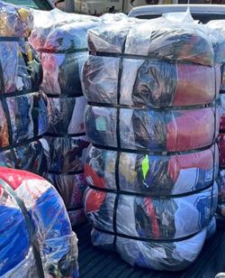 Tenemos  Pacas De Ropa  Usada Súper Calidad Todo Buen Estado Limpia De Mods