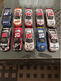 NASCAR 1/24 scale lot of 10 Kevin Harvick cars