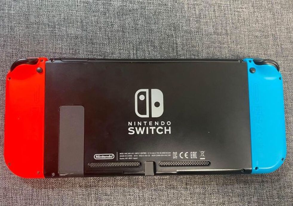 Nintendo Switch  Console