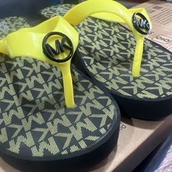 Girls MK Sandals Size 1 