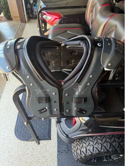 Douglas Legacy JD Football Shoulder Pads - Size Medium (18"-19") BackPlate Included