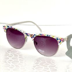 Floral Frame Sunglasses 😎 