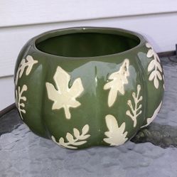 Green Leafy Ceramic Planter