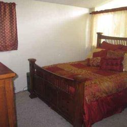 Queen bed, dresser with mirror