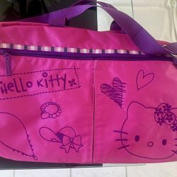 Large handbag with several pockets