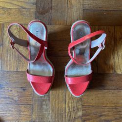 Bebe Size 8 Orange / Tan Wedges