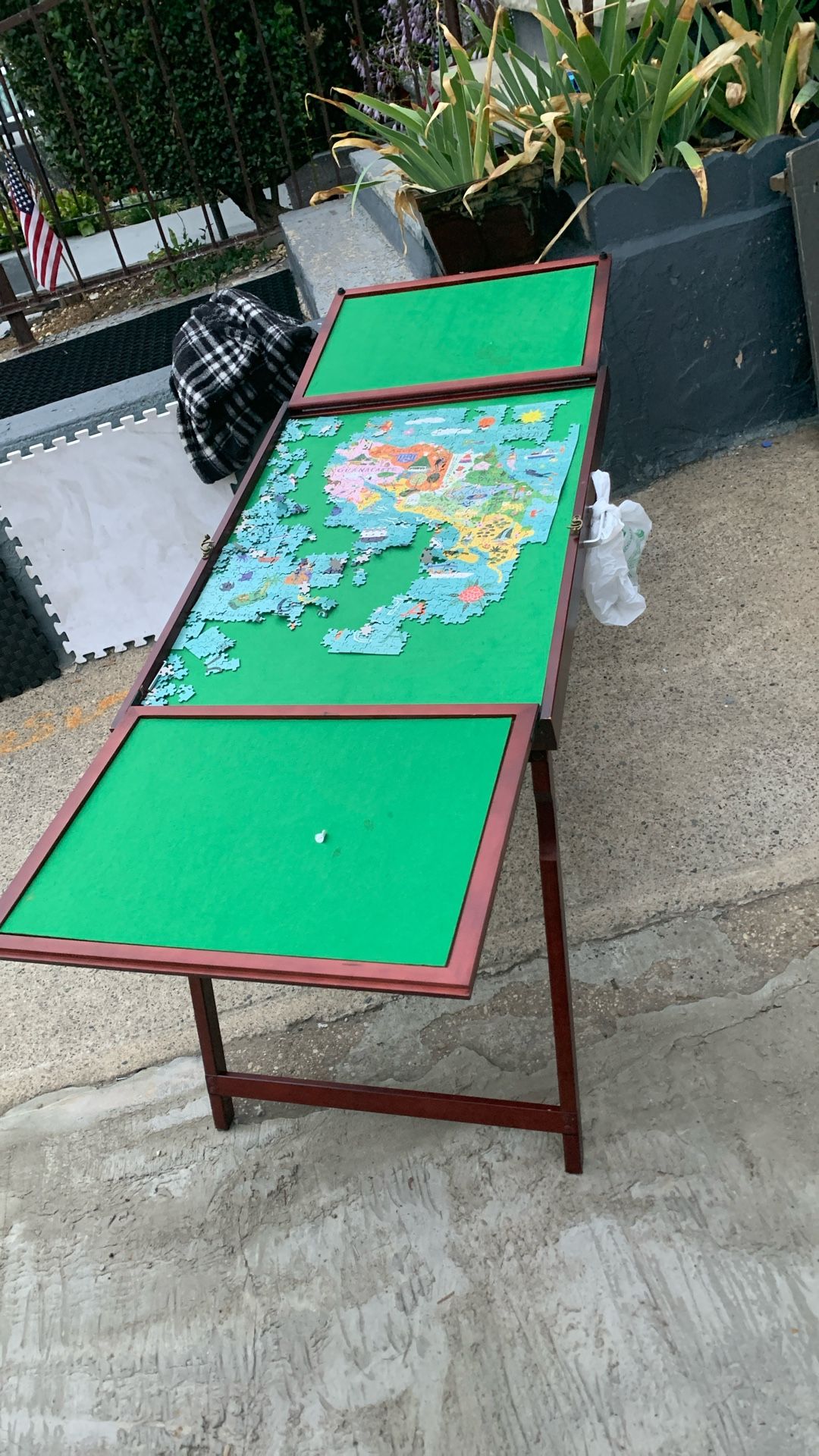 Puzzle Board With Legs