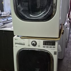 Set LG Washer And Gas Dryer