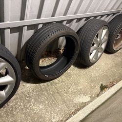 Mini Cooper Rim and Tires