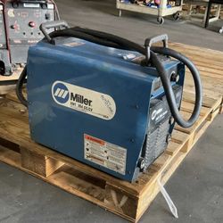 Miller XMT 304 CC/CV Dc Inverter Arc Welder 300a Amp 32v-dc 230/460v-ac