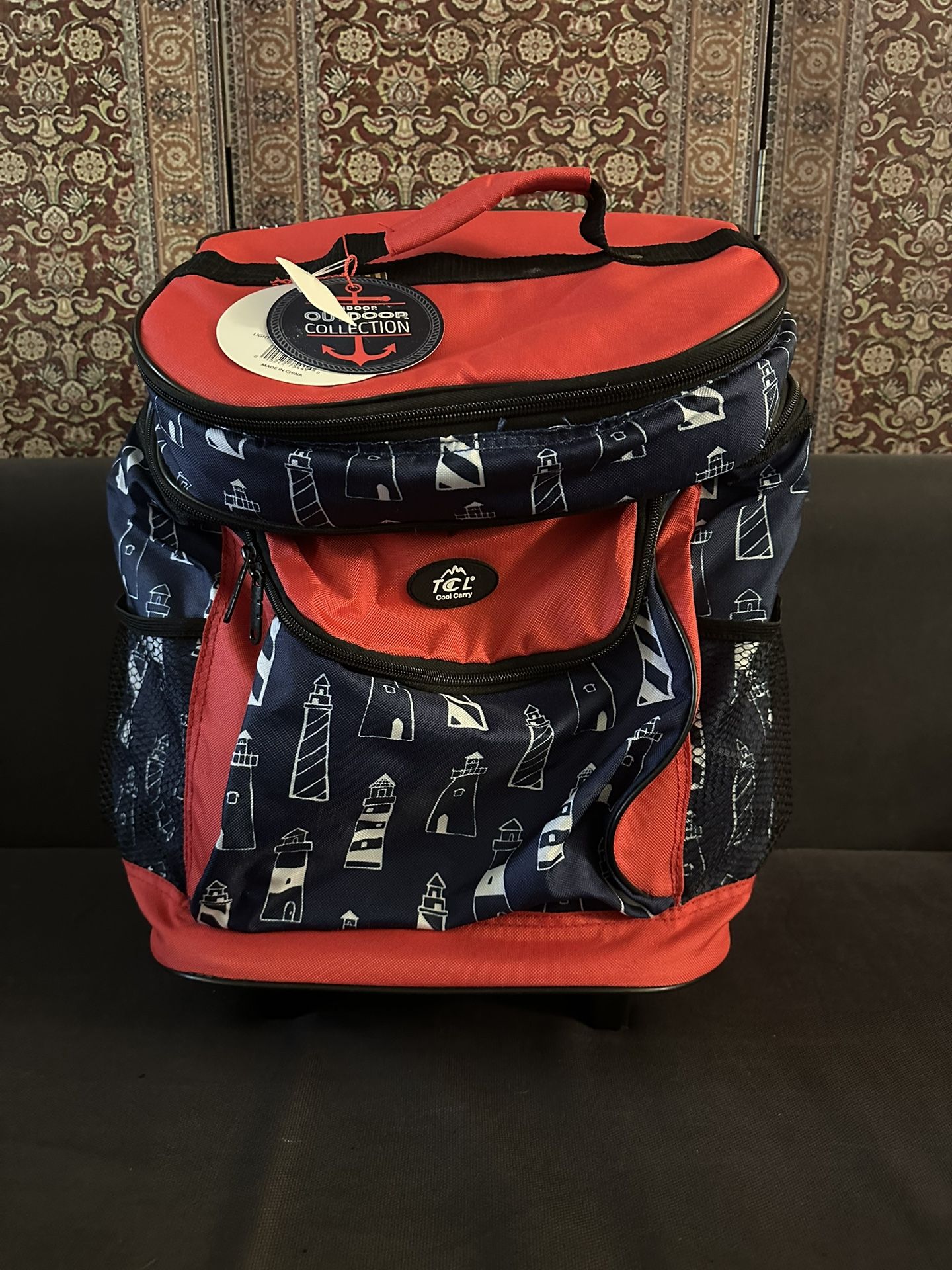 Rolling cooler w/ backpack strap