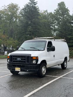 2013 Ford E-Swries E-250 90k Miles!!!