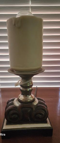 2 Lamps