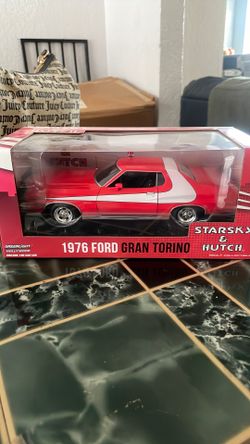 Greenlight 1976 Ford Gran Torino Starsky and Hutch Diecast Model Car
