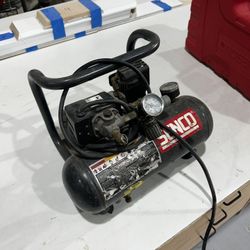 Senco Air Compressor 