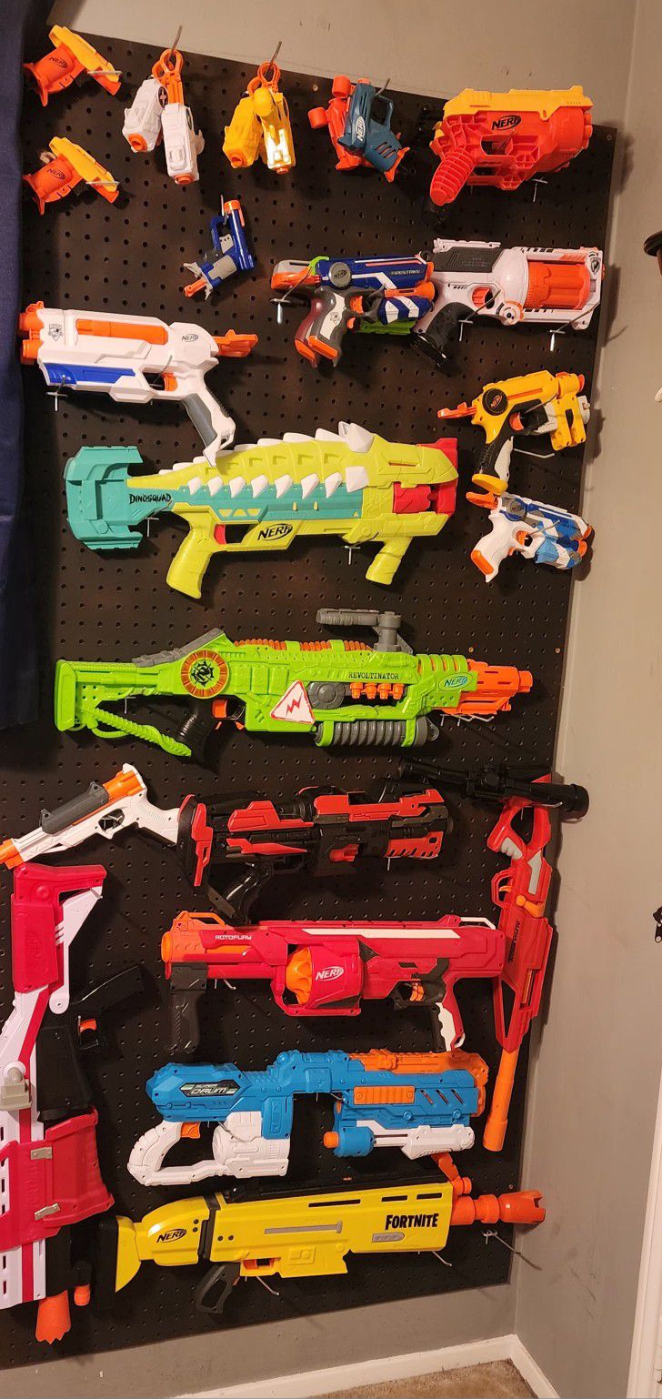 Nerf Guns and Accessories 