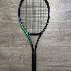 Yonex Vcore Pro 97 (310g) | Gripsize 4 1/4 | Good Condition