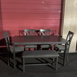 4 Chairs And Bench Set 