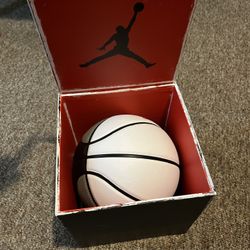 Air Jordan 3 White Cement Nike Ball