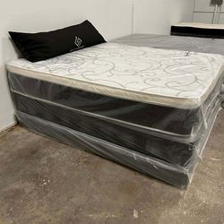 Mattress Queen super pillowtop New in plastic   Free delivery