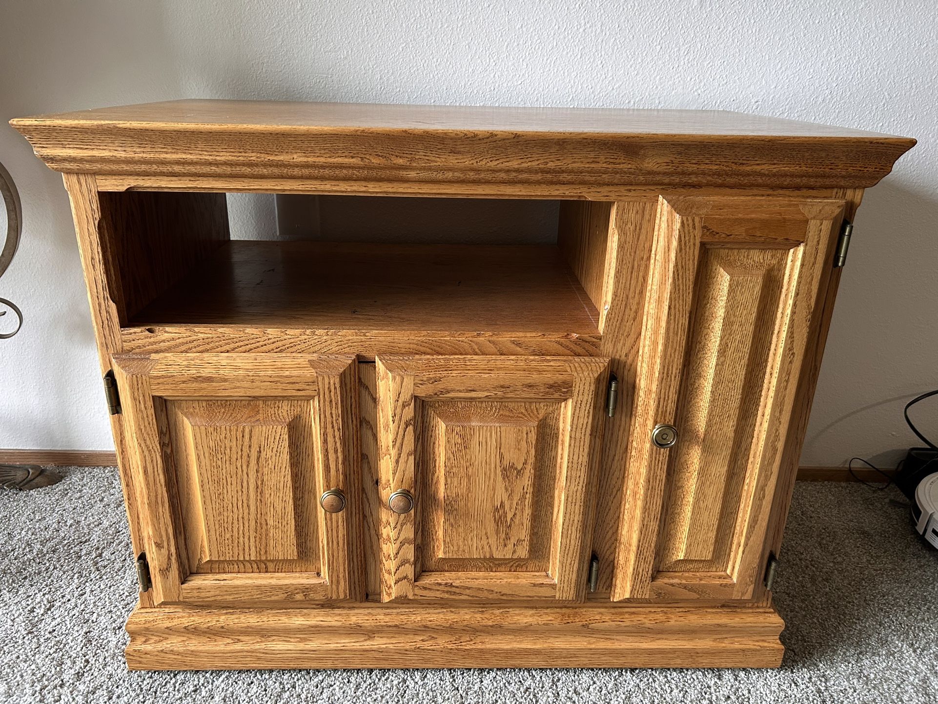 Oak Entertainment System
