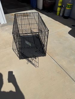 Dog Crate medium 30”L X 21”H