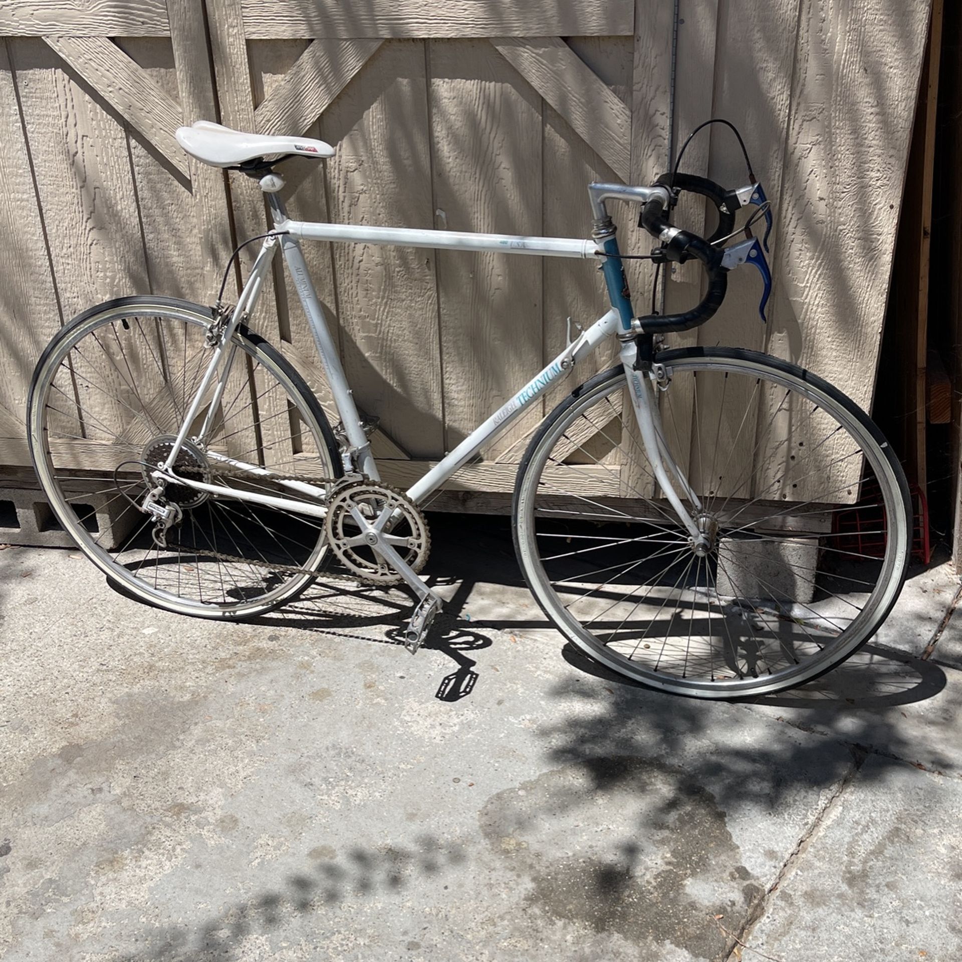 fahrradsattel breit oder schmal Bequemer für Damen & Herren Gravel Bikes Color:Apatite Navy Matt/Hydrogen White Matt Hauck Universal Sitzauflage für