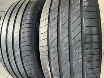 Tengo estas 2 llantas 245/45R19 102Y MICHELIN PRYMACY 4