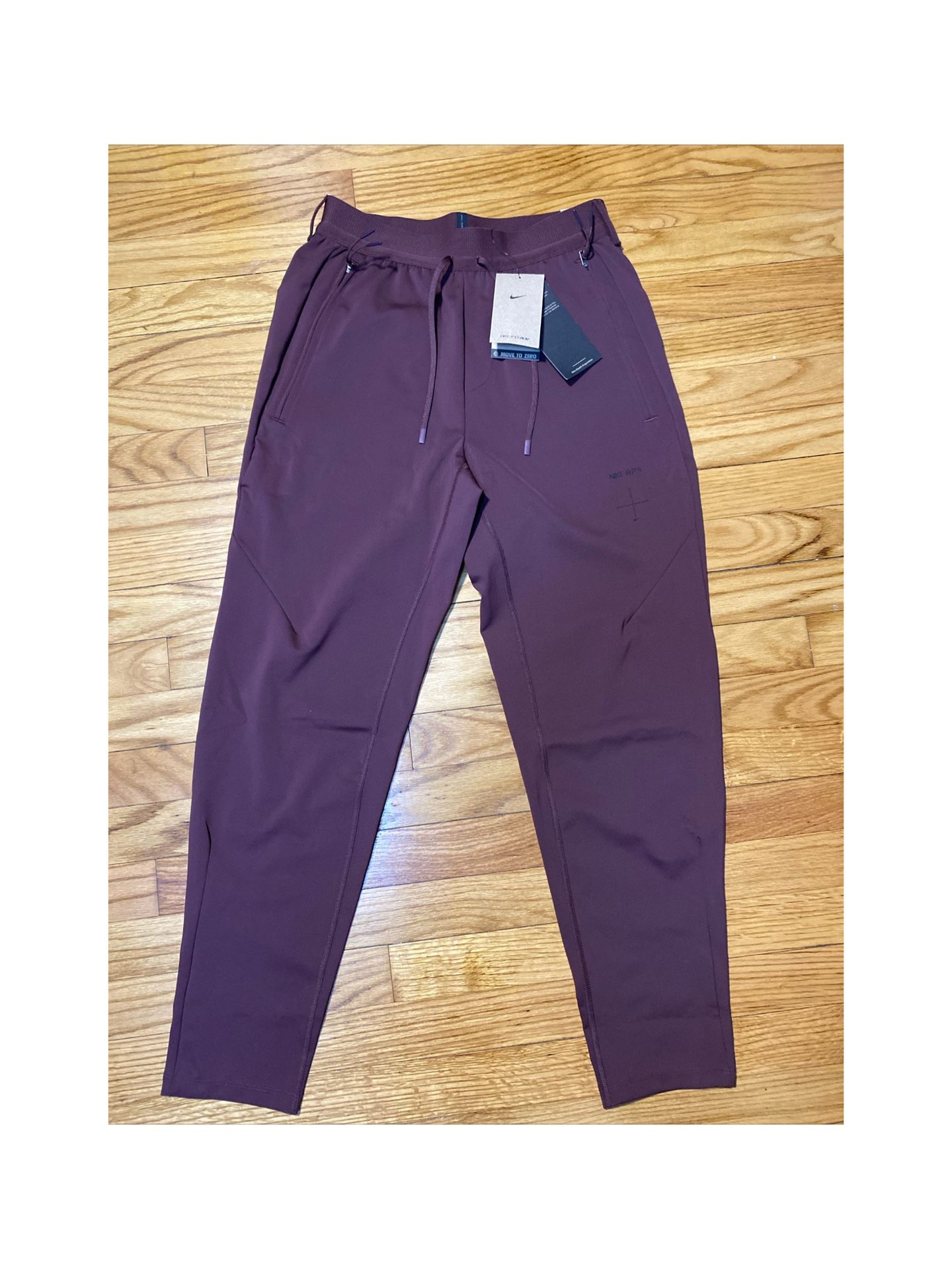 Nike A.P.S. Men's Dri-FIT ADV Versatile jogger Pants sz S NEW! dark Burgundy